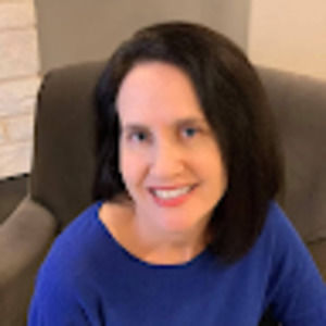 Meet your Posher, Carly